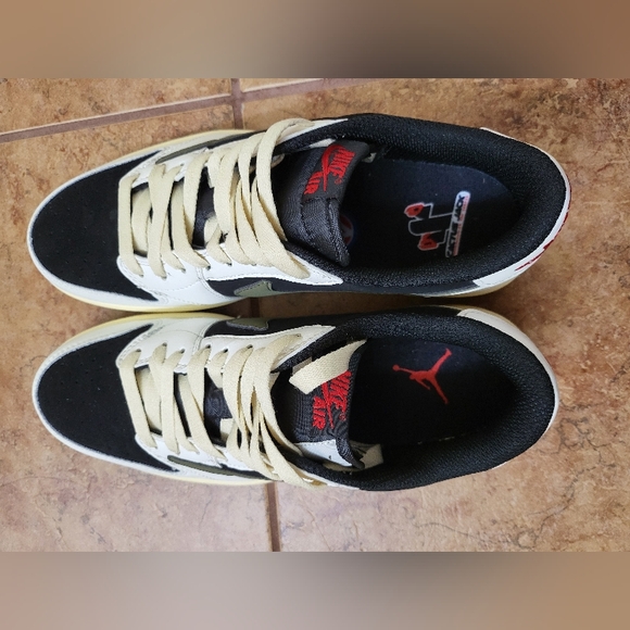 Nike, 9.5 mens - Picture 9 of 13